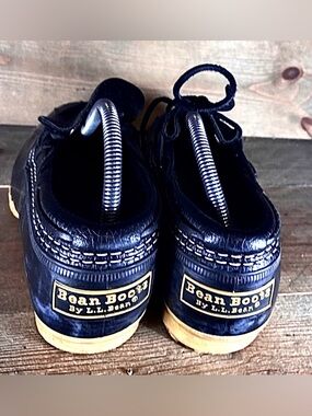 Ll bean Womens size 8 moc boots black leather waterproof hunting shoes